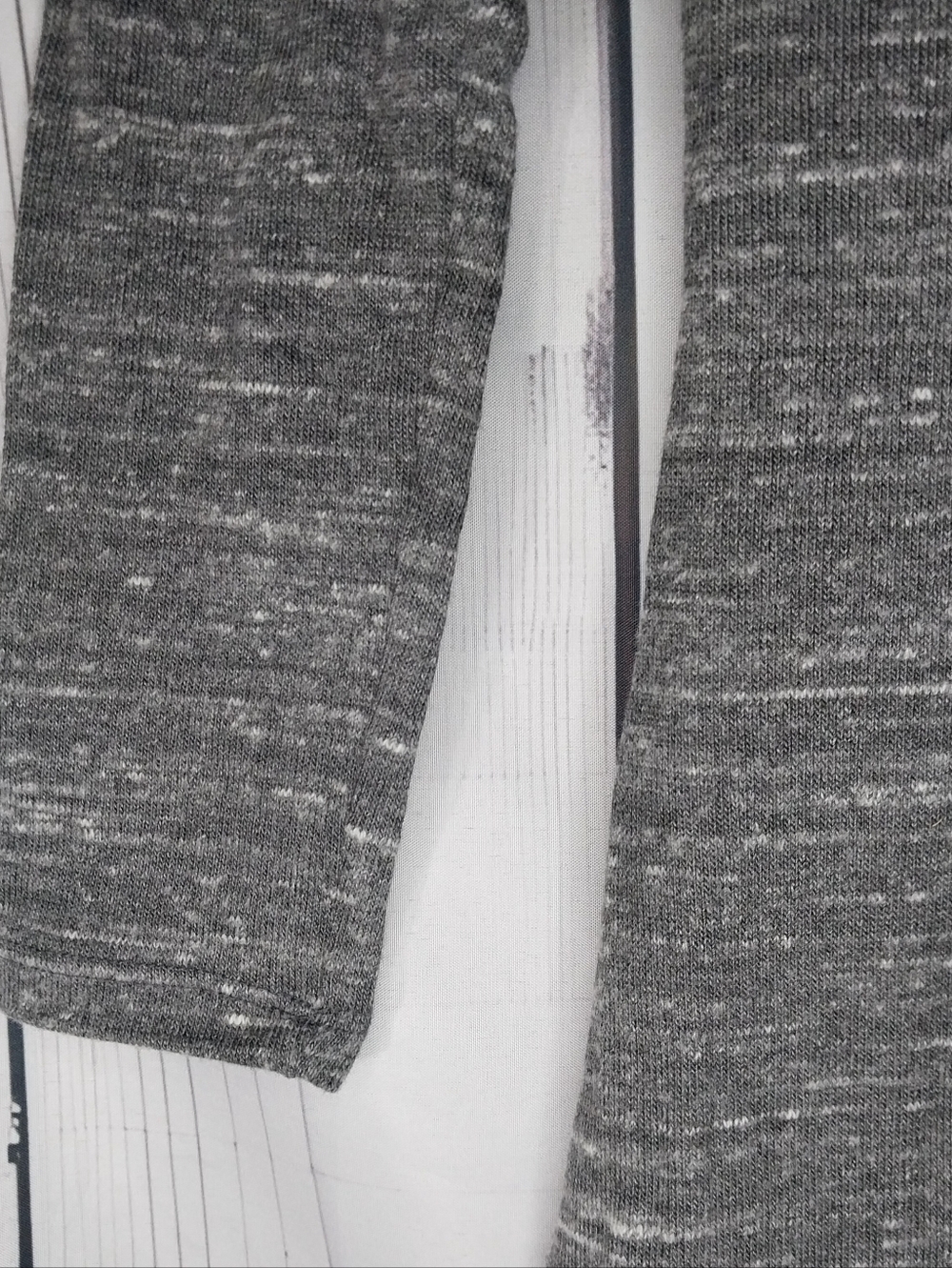 Dolan Athropologie Gray Knit Long-Sleeve Cozy Soft Twist-Hem Casual Chic Dress - Picture 5 of 9